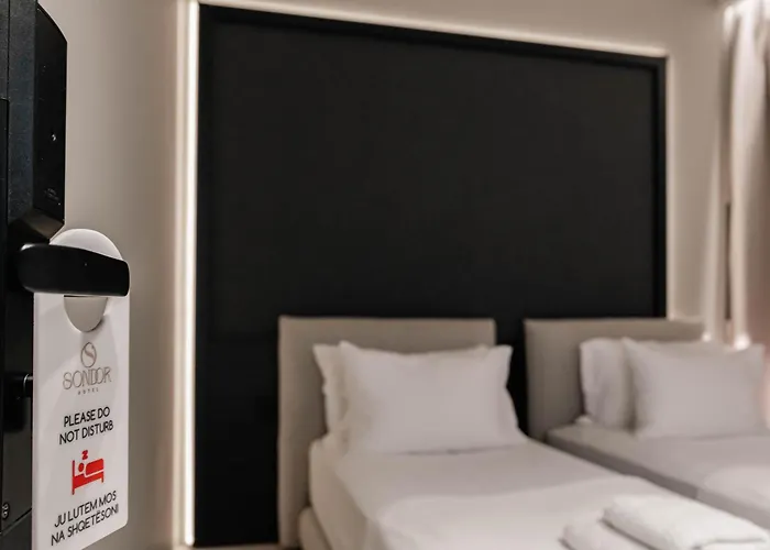 Sondor Szálloda Ksamil